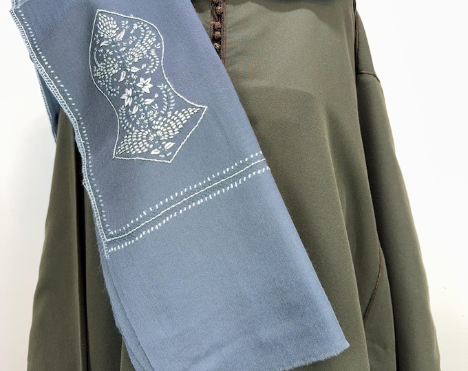 Zayn Sandala Hand Embroidered Wool Shawl - Pewter