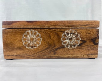 Blessed Sandala Geometrical Box - Natural Acacia Wood - SMALL - Limited Edition