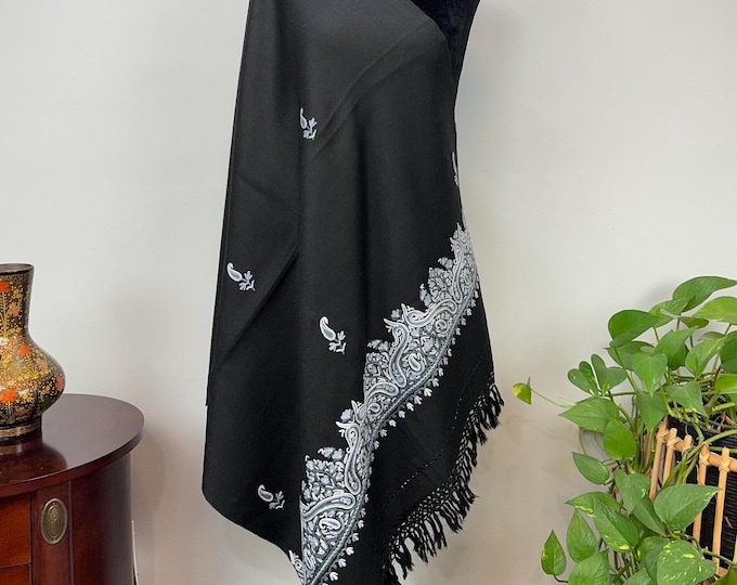 Isabella Hand Embroidered Paisley Wool Scarf / Wrap