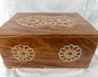 Blessed Sandala Geometrical Box - Natural Acacia Wood - LARGE - Limited Edition
