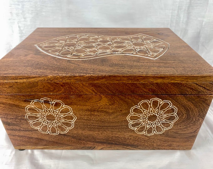 Blessed Sandala Geometrical Box - Natural Acacia Wood - LARGE