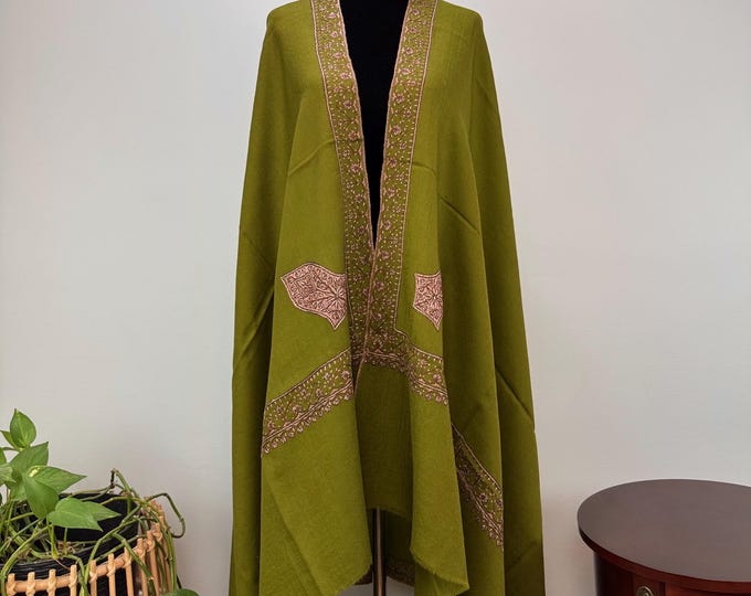 Darqawi Sandala Hand Embroidered Wool Shawl - Bright Mehndi Olive Green