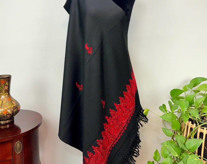 Isabella Hand Embroidered Paisley Wool Scarf / Wrap