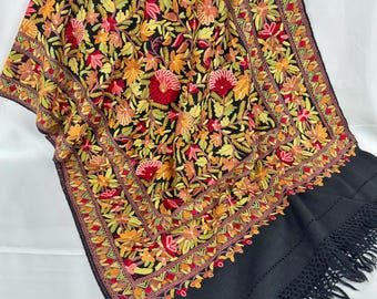 Jardin Floral Medley - Hand Embroidered Wool Wrap