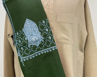 Taha Sandala Hand Embroidered Wool Shawl - Emerald Green