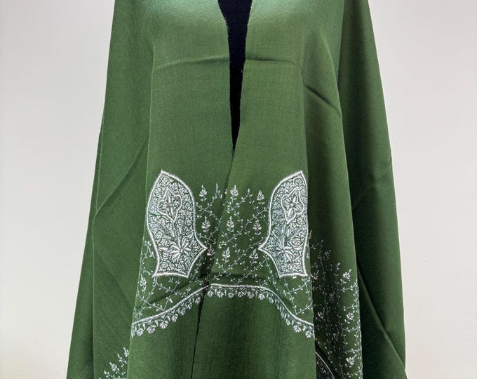 Taha Sandala Hand Embroidered Wool Shawl - Emerald Green