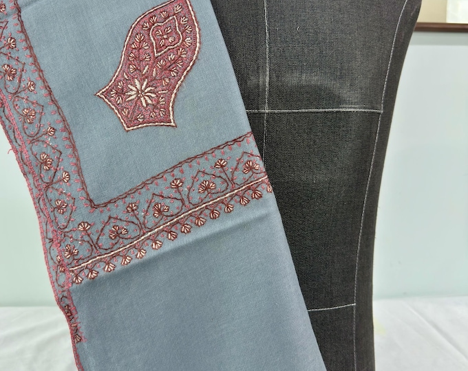 Alawi Sandala Shawl - Hand Embroidered Wool - Light Silver Blue