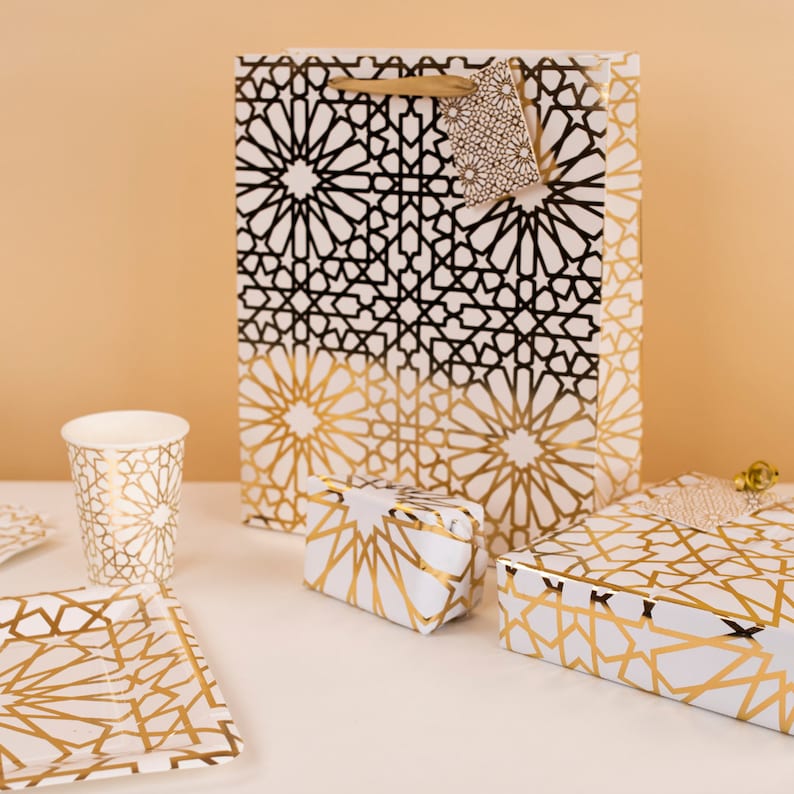 Geo Gold Gift Bag - Party Decorations Foiled Party Decor Geometric Party Bags Treat Party Favours Party Decorations Elegant Party Sign