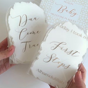 Placas acrílicas con hitos para bebés musulmanes (paquete de 24) - Set de regalo blanco y dorado para baby shower, regalo islámico para nuevos padres musulmanes