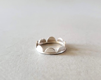 Scalloped Ring, crown ring, handmade ring