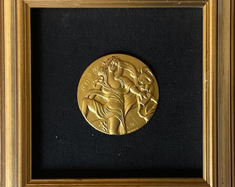 Salvador Dalì - Poetry - 24kt gold plated bronze bas-relief, with certificate