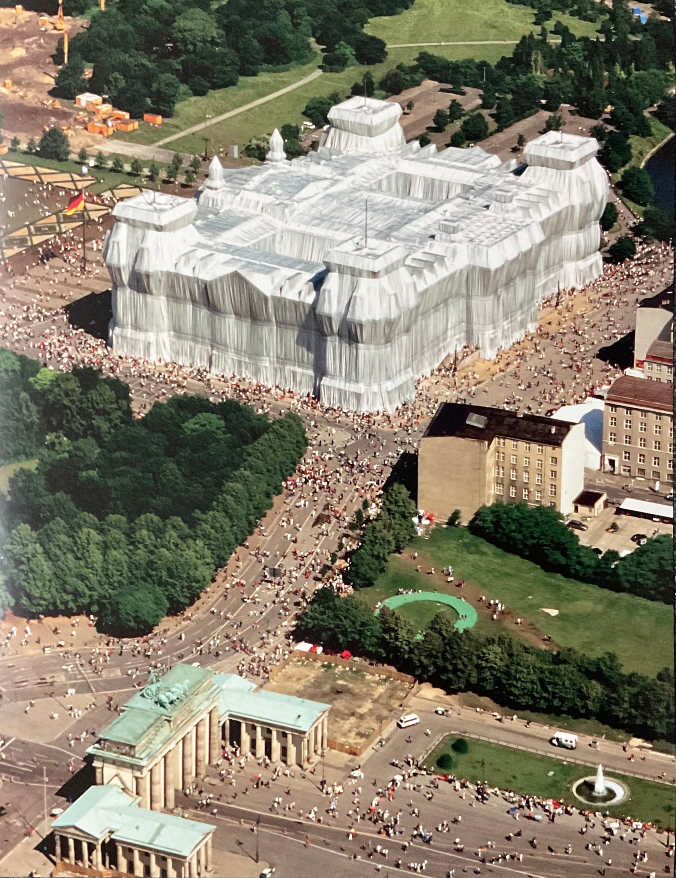 Christo and Jeanne Claude - Wrapped Reichstag, Berlin - Offset
