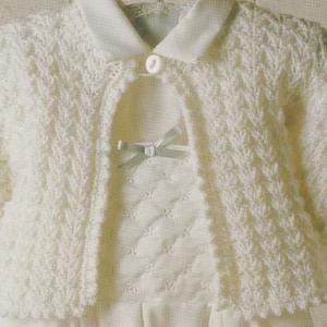 Stickmönster för vintage babymatinéjacka: DK Yarn (PDF-nedladdning)