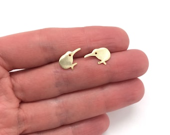 925 Sterling Silver Gold Tiny Kiwi Bird Stud Earrings Fun Quirky Jewelry Gift for Her Nature Inspired New Zealand Small Kiwi Bird Earrings