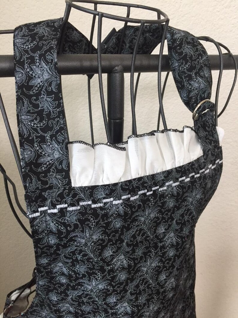 Reversible Folklorico Smiling Skulls Aprons