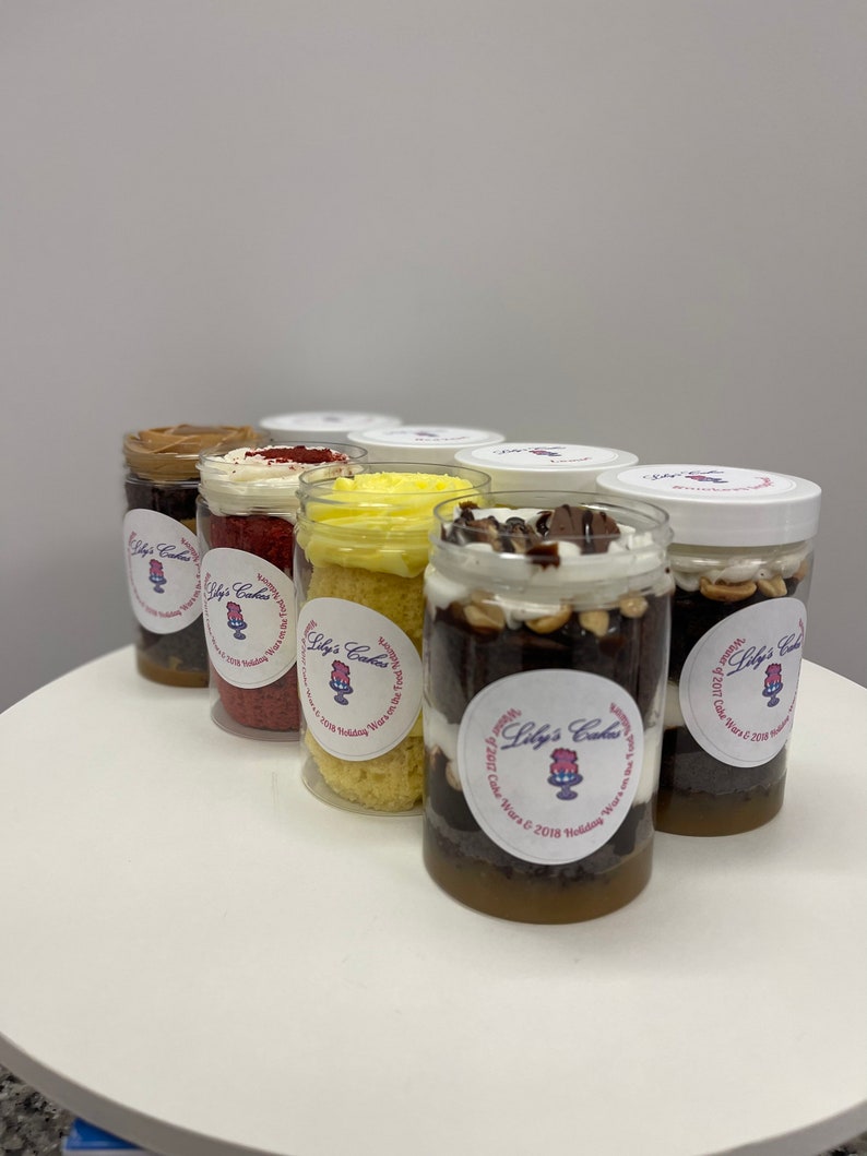 4 8oz pack assorted flavors cupcakes in a jar image 2