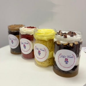 4 8oz pack assorted flavors cupcakes in a jar image 1