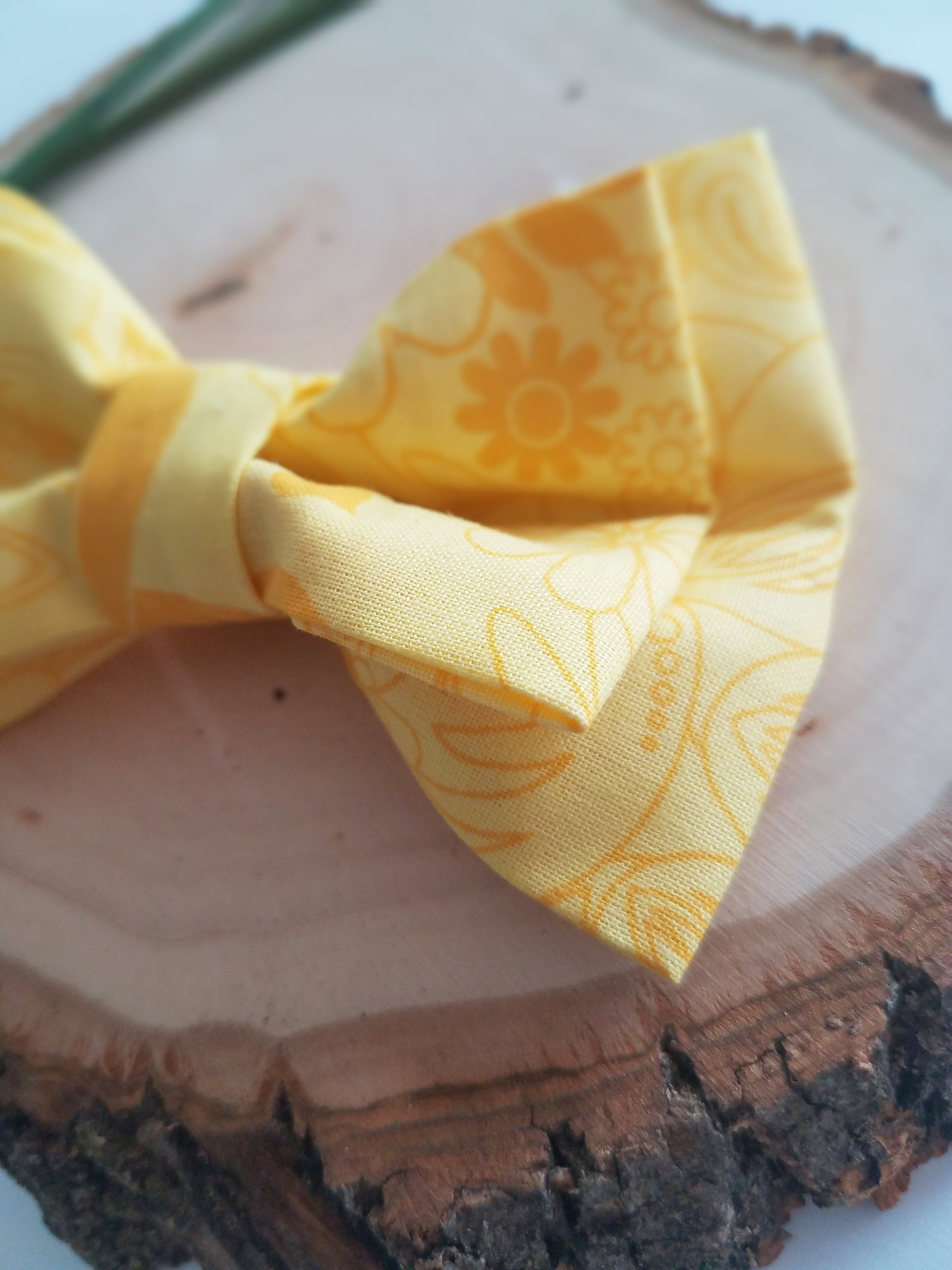 Boys Bow Tie / Yellow Bow Tie / Bow Tie / Men's Bow Tie / Wedding