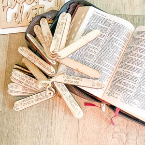 Holy Week Religious Countdown, Advent Calendar Wood, Last Week of Jesus Christs Life in 27 days, Christ Centered Bible Activity for Family's