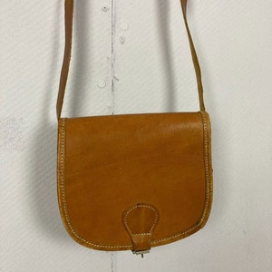 Vintage lederen zadeltas Tan kleine Mini Crossbody riem jaren '90 Boho Festival afbeelding 10