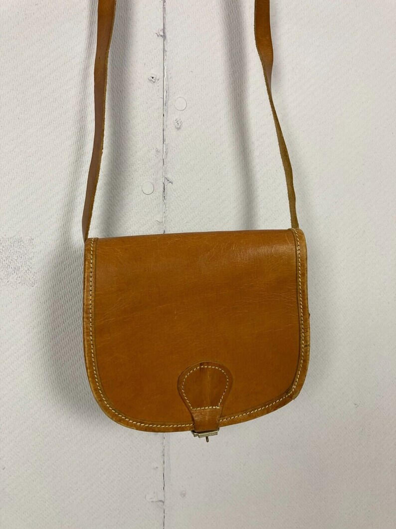 Vintage lederen zadeltas Tan kleine Mini Crossbody riem jaren '90 Boho Festival afbeelding 10