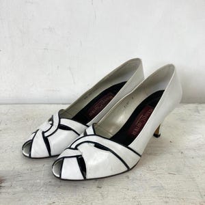 Vintage Roland Cartier Peep Toe Heels White Black UK5 Mid Stiletto Chic Classic