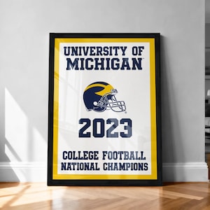 Póster de los Michigan Wolverines - Lámina artística de los campeones nacionales de fútbol americano universitario de 2023 - Producto con licencia oficial