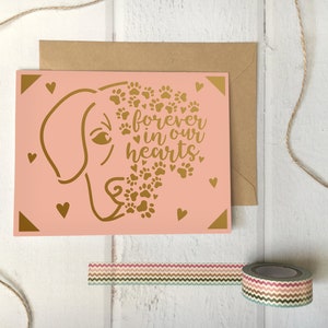 Para siempre en nuestros corazones Tarjeta de inserción SVG - Dog Loss svg cricut joy card, tarjeta svg conmemorativa del perro, recuerdo del perro - Uso comercial, Archivo digital