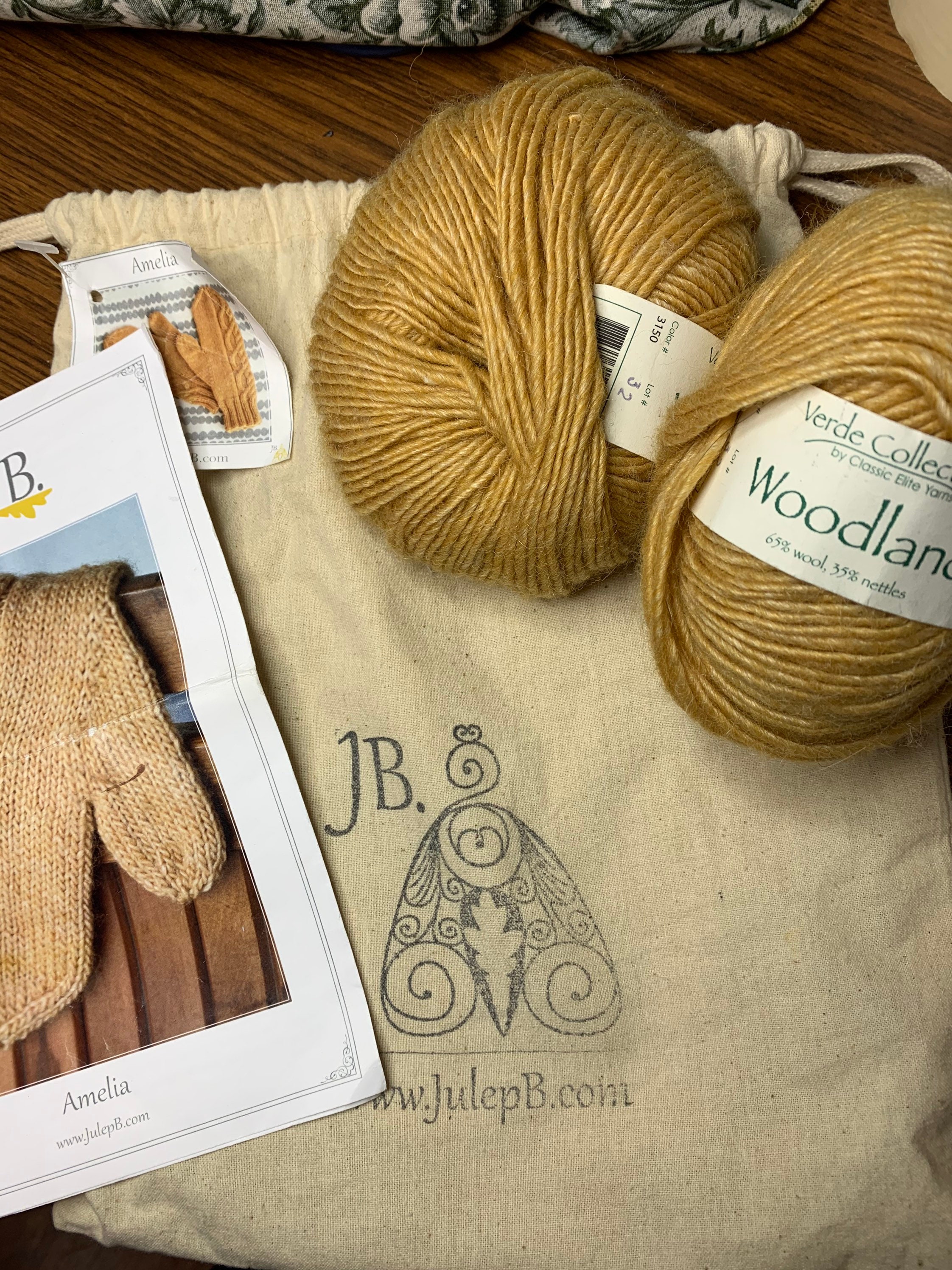 Woodland Yarn Kit by Julep B Classic Elite Yarns Etsy.de