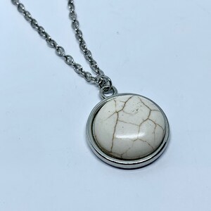 Howlite Necklace: Large Round Reconstituted Stone, Silver Frame #208
