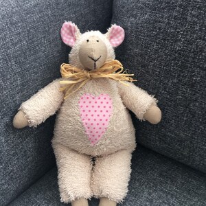 Kleine süße Lammy - Handgemachte Osterdekoration - Handgemaakte Paasdecoratie