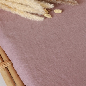 Drap-housse en lin lilas