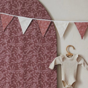 Carta da parati con bacche di crespino bordeaux - Carta da parati botanica rosso scuro, elegante decorazione floreale per la cameretta dei bambini, carta da parati in tessuto non tessuto per bambini, realizzata su ordinazione