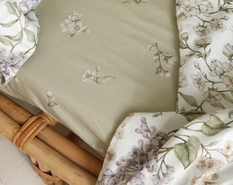 Apple blossoms on green - fitted sheet