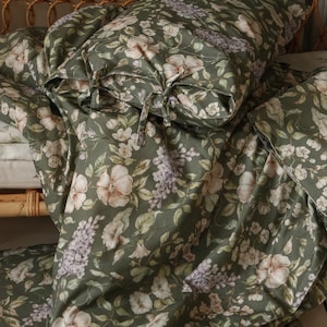 May garden on green - bedding set