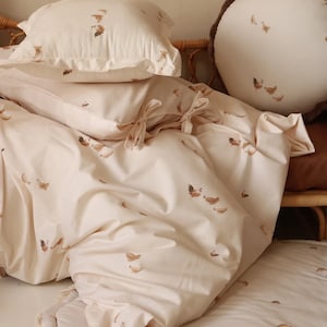 Juego de cama de algodón con diseño de gallinas retro hecho a mano: funda nórdica de diseño en color crudo