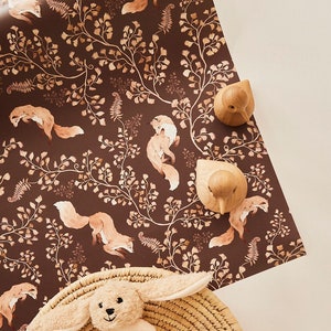 Verspielte Füchse Tapete - Dunkelbraune Kinder Tapete, Wald-Kinderzimmer-Wandbild, umweltfreundlicher Vlies-Tierdruck, handgemaltes Fuchs-Design