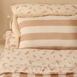 Small leaves & beige stripes - muslin kids quilt, comforter