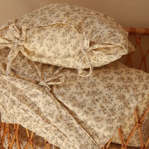 Neutral retro flowers - muslin bedding set