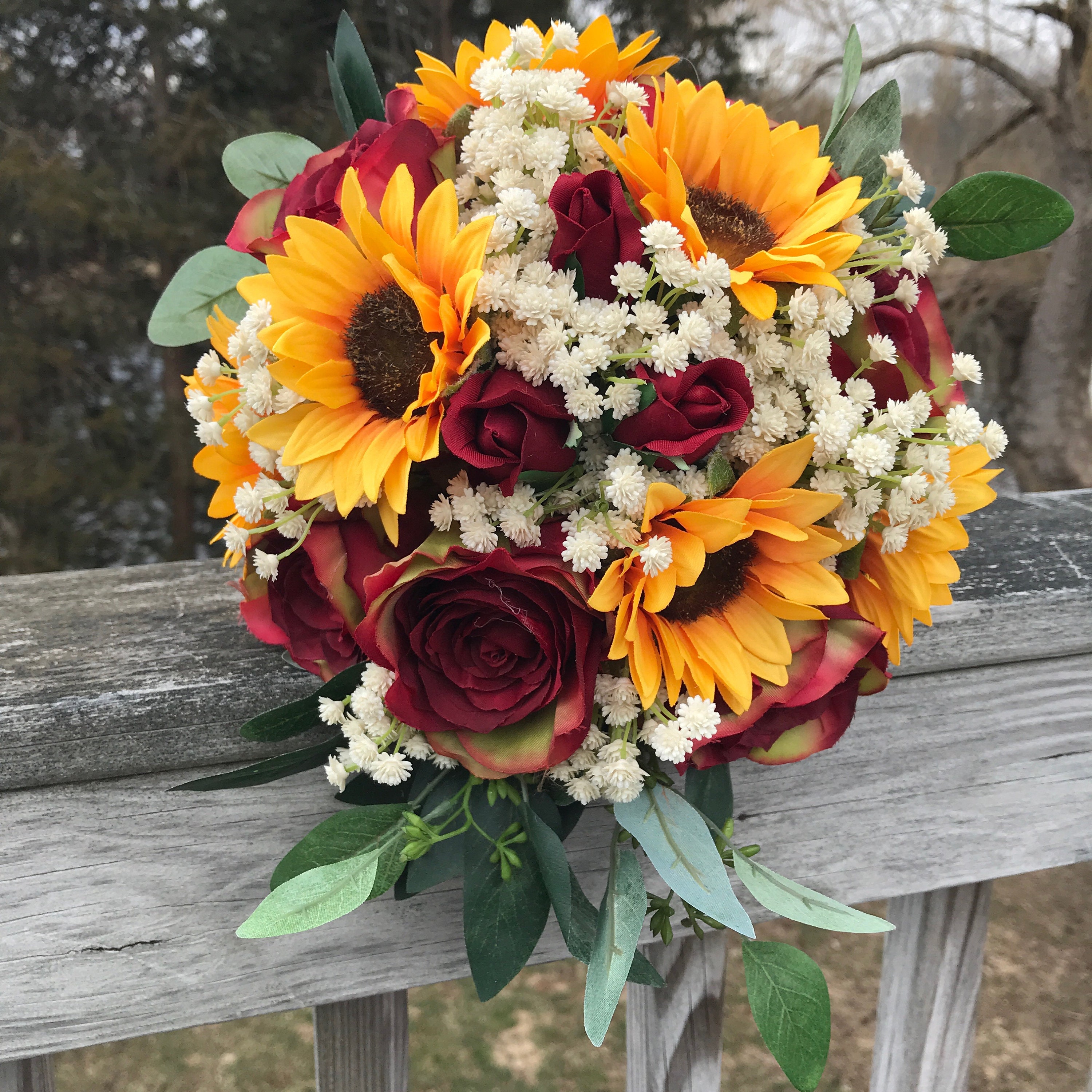 Roses and 2024 sunflowers wedding