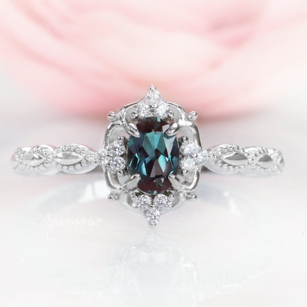 Vintage Alexandrite Ring- Sterling Silver Alexandrite Engagement Ring For Women- Promise Ring- June Birthstone- Anniversary Birthday Gift