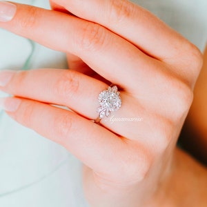 Peony diamond ring top