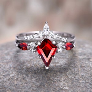 Skye Natural Red Garnet Kite Ring Set- 925 Sterling Silver Engagement Ring For Women- Unique Red Promise Ring- Anniversary Gift Idea For Her