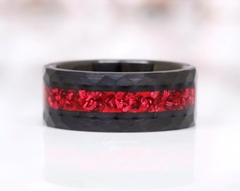 Crushed Red Garnet Men&#39;s Black Wedding Band- Tungsten Carbide Hammered Ring- 8mm Mens Wedding Ring Unique Birthstone Promise Ring For Him