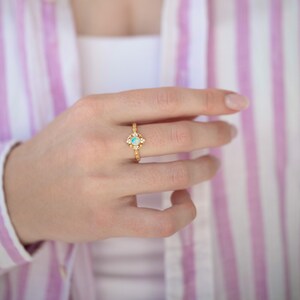 Australian Opal Engagement Ring Vintage Floral Halo 14K Yellow Gold Vermeil October Birthstone 画像 2