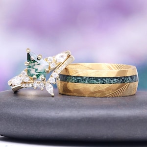 Conjunto de anillos de ágata musgosa verde cometa para parejas: alianzas de boda para él y para ella, conjunto de anillos de oro, anillos de promesa a juego con temática de naturaleza, acero de Damasco.