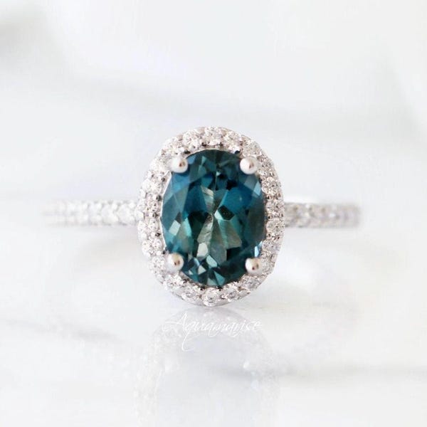 Tityaravy | Gini Ring - London Topaz/Diamond