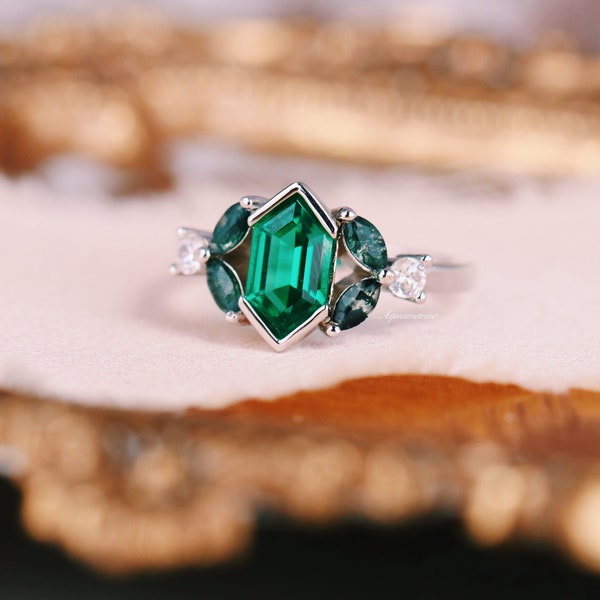 Hexagon Emerald & Moss Agate Ring- Leaf Engagement Ring For Women- 925 Sterling Silver Promise Ring- May Birthstone Anniversary Gift For Her