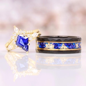 Skye Blue Sapphire Gold Leaf Couples Ring Set- His and Hers Wedding Band- Gold Ring Set- Matching Nature Couples Unique Vintage Promise Ring