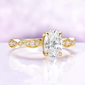 Anillo de compromiso ovalado vintage: oro amarillo vermeil de 14 quilates con pavé festoneado y milgrain. Joyería de inspiración antigua. imagen 5